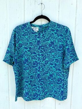 Women’s Blue Silk Floral Short-Sleeve Shirt